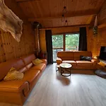Chalet Heureux