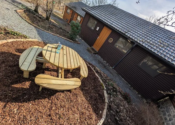 Heureux Chalet Somme-Leuze